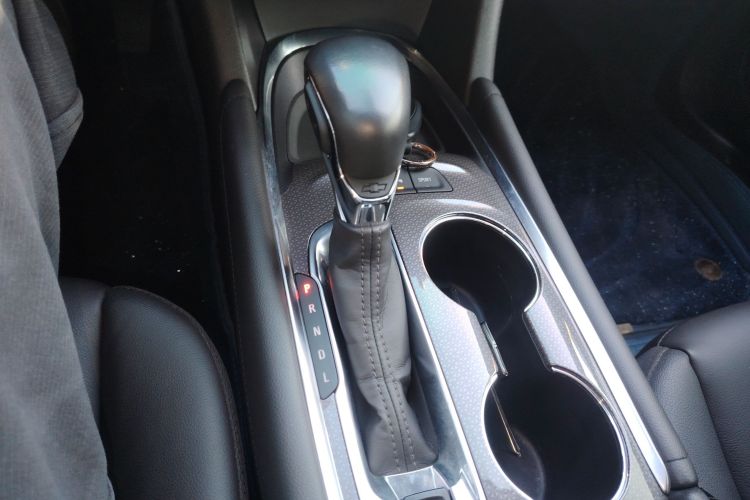 雪佛兰 迈锐宝XL 2021款 535T 自动锐联版中控内饰18