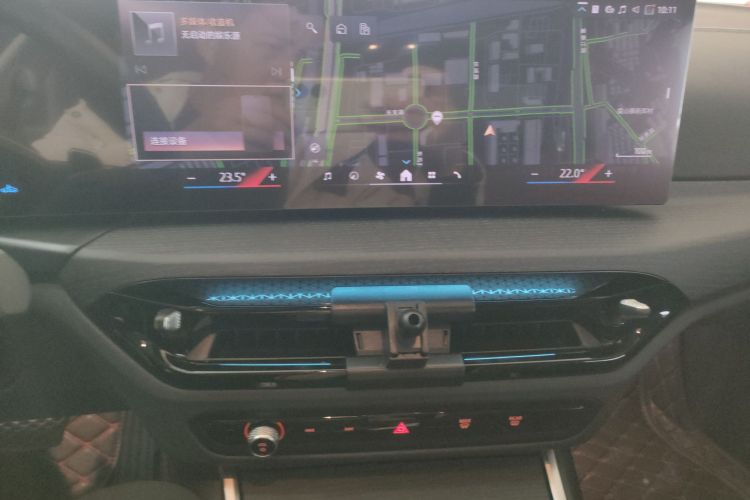 宝马3系 2025款 325Li M运动套装中控内饰16