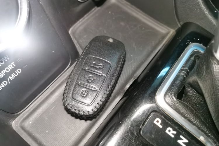 Jeep 大指挥官 2018款 2.0T 四驱悦享版 国V中控内饰11