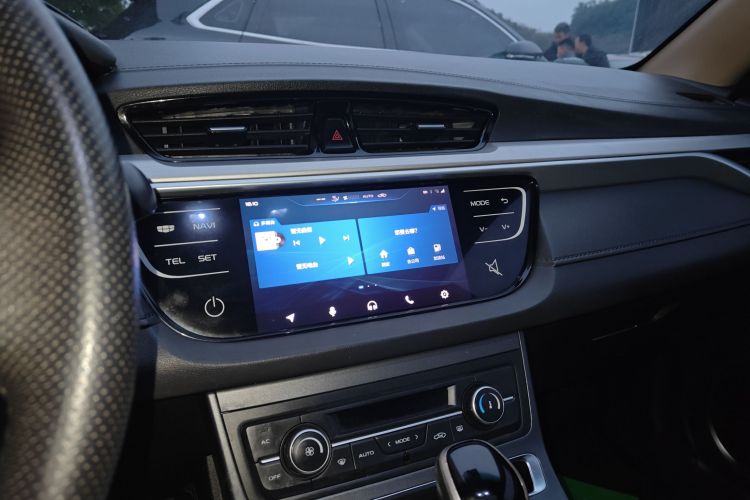 吉利汽车 帝豪 2018款 1.5L CVT向上互联版中控内饰16