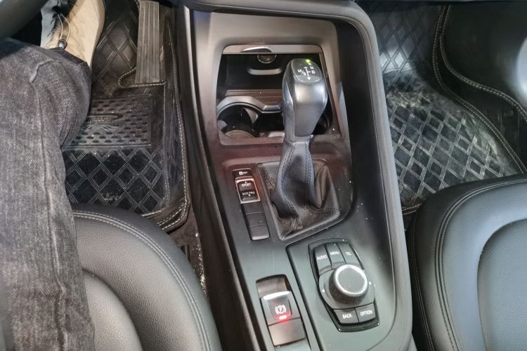 宝马X1 2018款 sDrive18Li 时尚型局部细节18