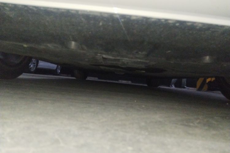 红旗H6 2023款 2.0T 致尚版局部细节9008