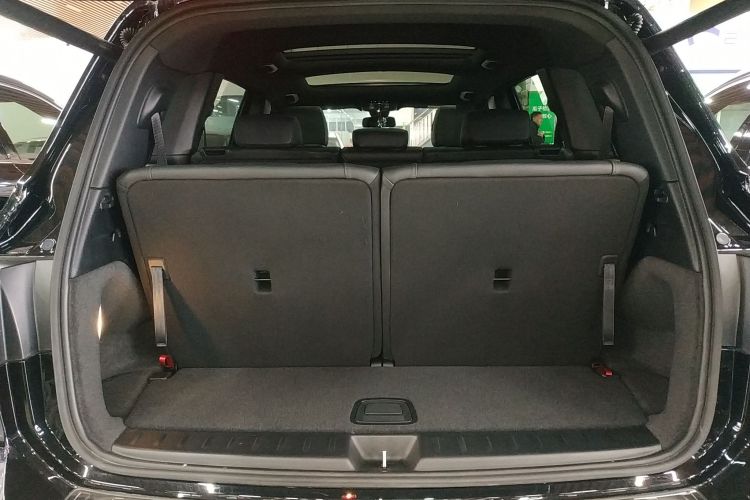 奔驰GLB 2023款 改款 GLB 200 时尚型局部细节23