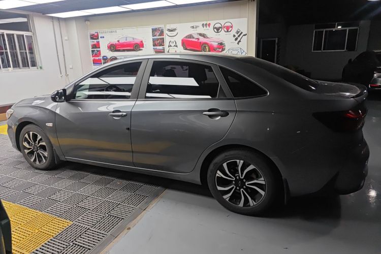 雪佛兰 科鲁泽 2020款 轻混 RS 330T 自动畅快版车身外观4