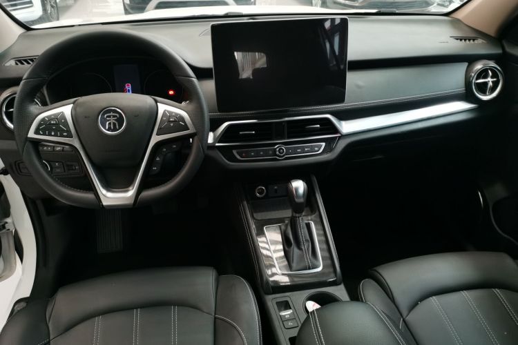 比亚迪 宋 2019款 1.5TI 自动智联越动型中控内饰12