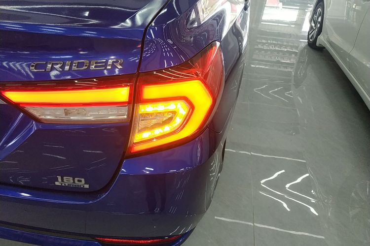 本田 凌派 2019款 180Turbo CVT豪华版 国VI车身外观9