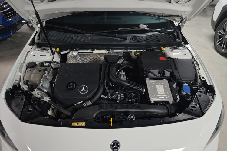 奔驰A级 2022款 改款 A 180 L 运动轿车局部细节24