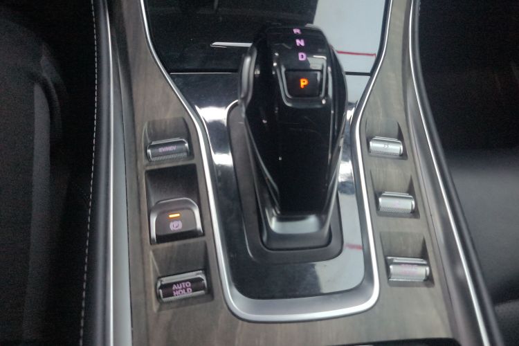 蓝电E5 2024款 荣耀版 100KM臻享型 7座局部细节18