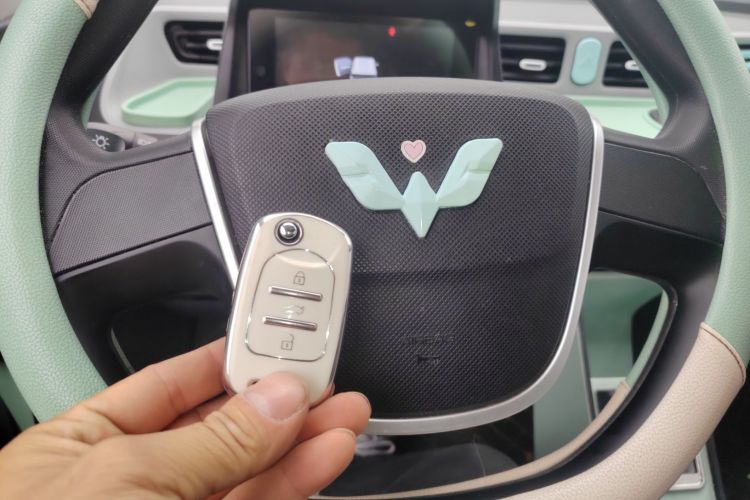 五菱汽车 宏光MINIEV 2021款 马卡龙臻享款 磷酸铁锂中控内饰7001