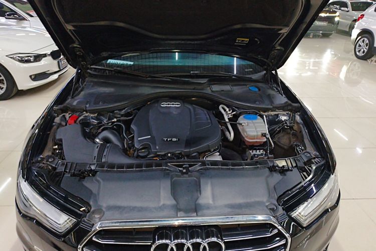 奥迪A6L 2018款 30周年年型 TFSI 进取型机舱底盘24