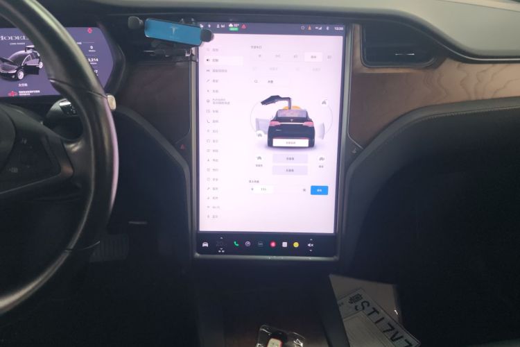 特斯拉 Model X 2019款 长续航版中控内饰16