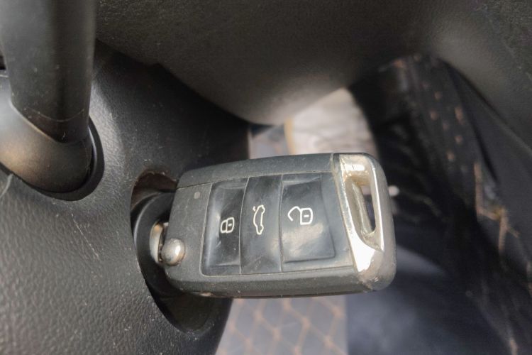 大众 高尔夫 2018款 1.6L 自动舒适型中控内饰7001