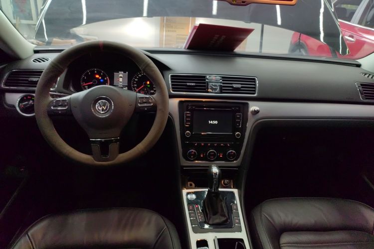 大众 帕萨特 2015款 1.8TSI DSG御尊版中控内饰12