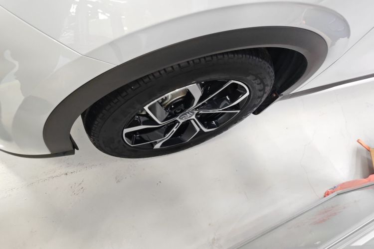 比亚迪 元PLUS 2023款 冠军版 430KM 超越型车身外观6007