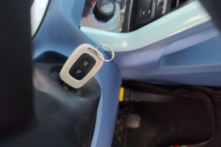 东风纳米EX1 2023款 PRO 轻风版闪电型中控内饰11