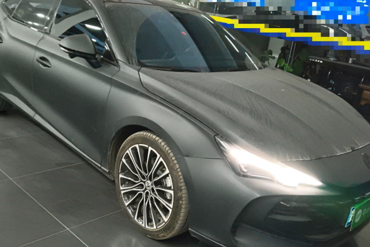 名爵 MG7 2023款 2.0T 自动猎美奢享版车身外观3