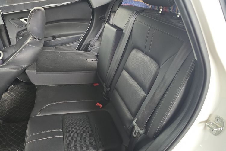 奇瑞新能源 瑞虎e 2019款 纵享版中控内饰7004