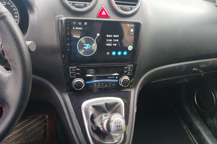 哈弗H6 2015款 升级版 1.5T 手动两驱精英型中控内饰16