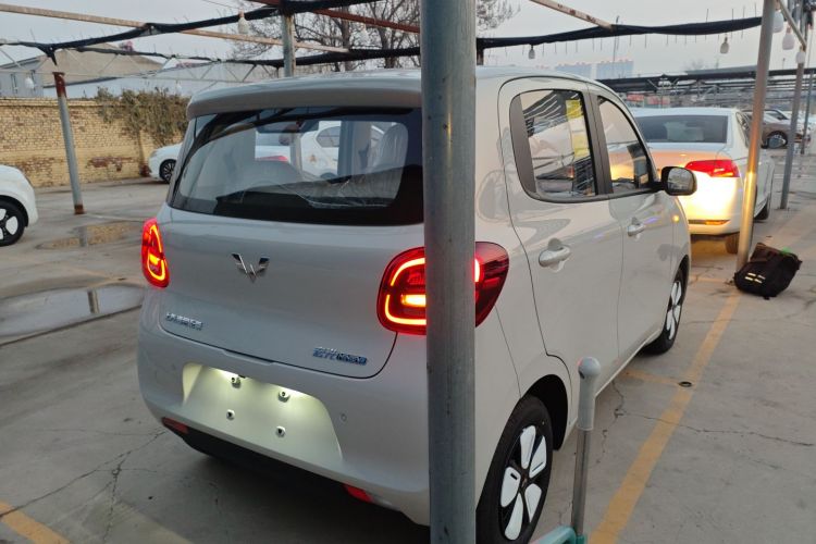 五菱汽车 宏光MINIEV 2025款 四门版 进阶款车身外观7