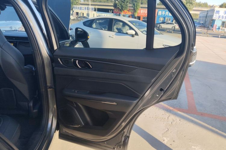 领克01 2021款 2.0TD 四驱劲Halo中控内饰45