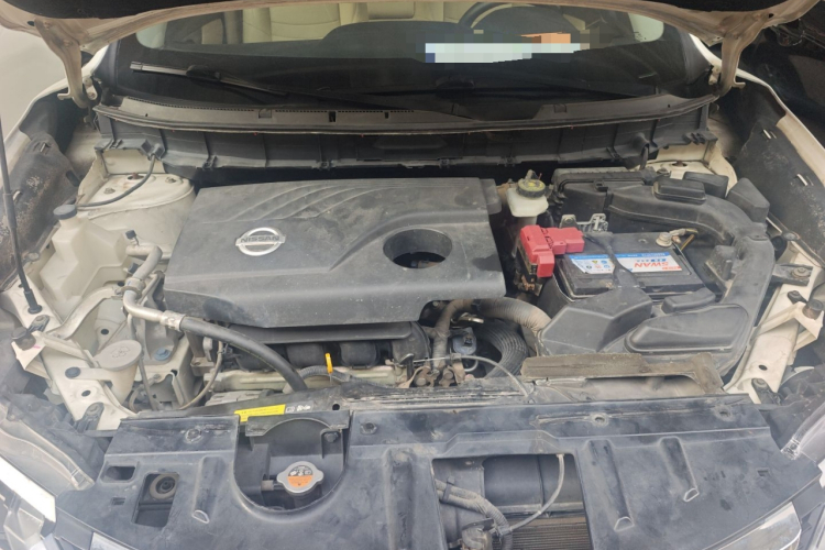 日产 奇骏 2017款 2.0L CVT舒适版 2WD机舱底盘24