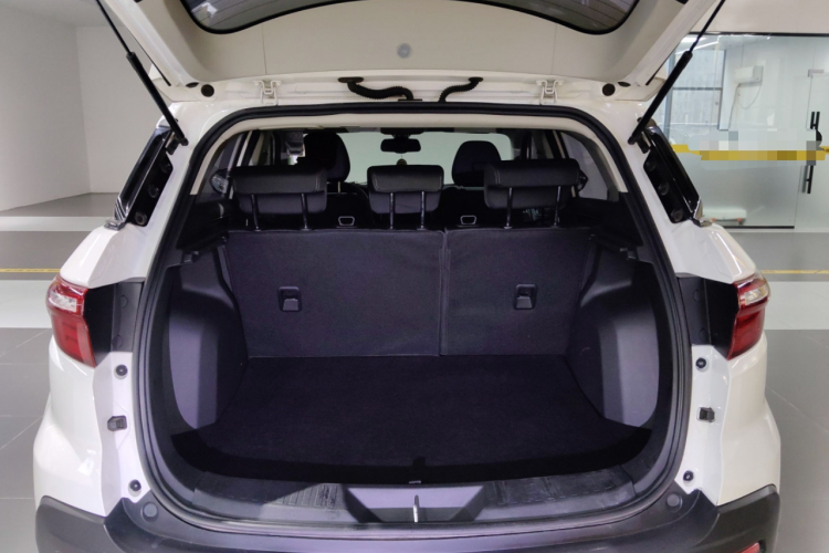 福特 2020款 领界S EcoBoost 145 CVT精领型机舱底盘23