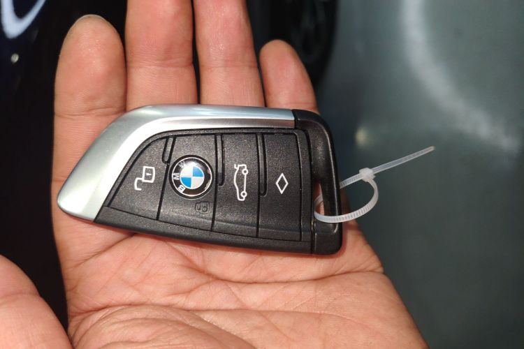 宝马X4 2022款 xDrive 25i M运动套装中控内饰7001