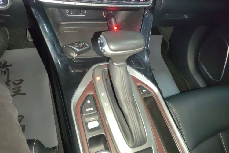 广汽传祺 传祺GS4 2022款 270T 自动智行科技版（升级版）中控内饰18