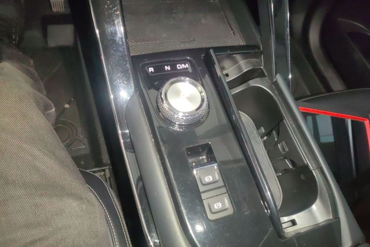 哈弗H6 2021款 第三代 1.5T 自动两驱Max中控内饰18