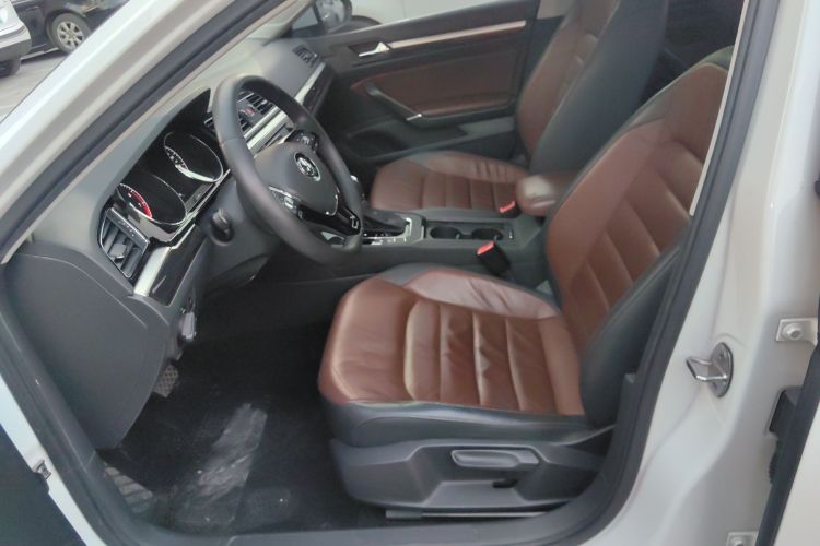 大众 凌渡 2015款 280TSI DSG舒适版中控内饰19