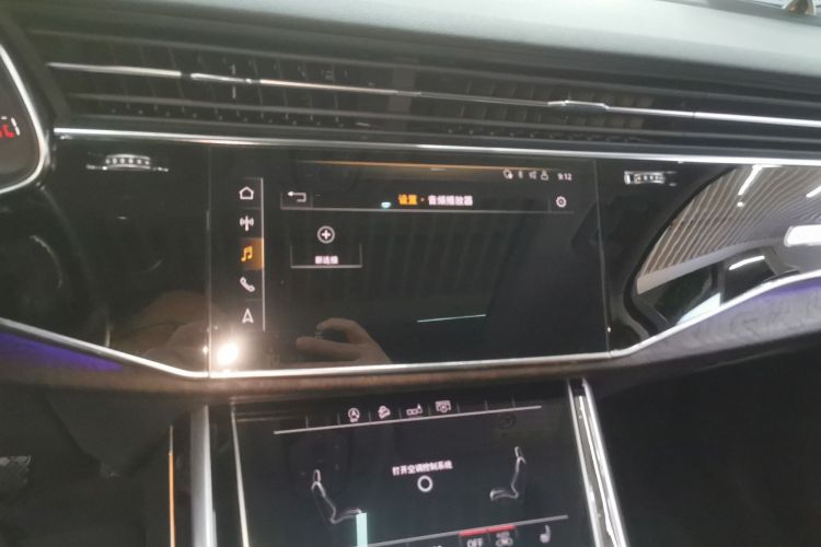 奥迪Q7 2020款 55 TFSI quattro S line运动型中控内饰16