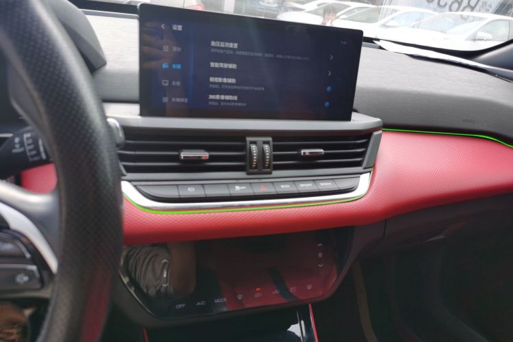东风风神 奕炫 2021款 230T 自动追影骑士版中控内饰16