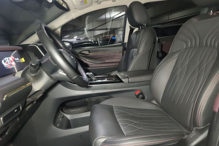 广汽传祺 传祺M8 2024款 大师系列 400T 尊贵版中控内饰19