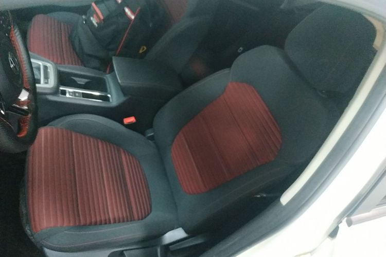 名爵 MG6 2019款 20T 自动星辉版局部细节19