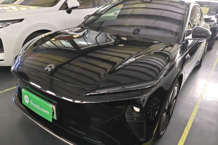 蔚来ET5 2022款 75kWh车身外观1