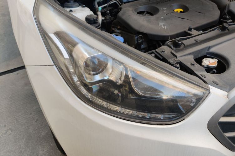 北京现代ix35 2013款 2.0L 自动两驱舒适型GL 国IV车身外观6006