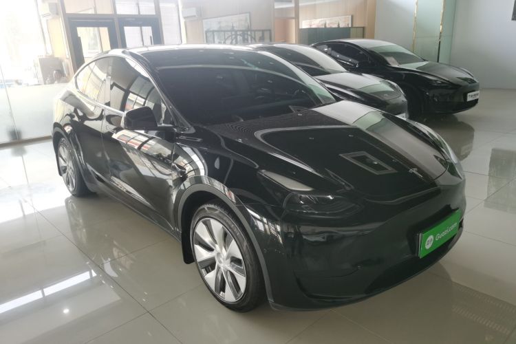 特斯拉 Model Y 2022款 改款 后轮驱动版车身外观3