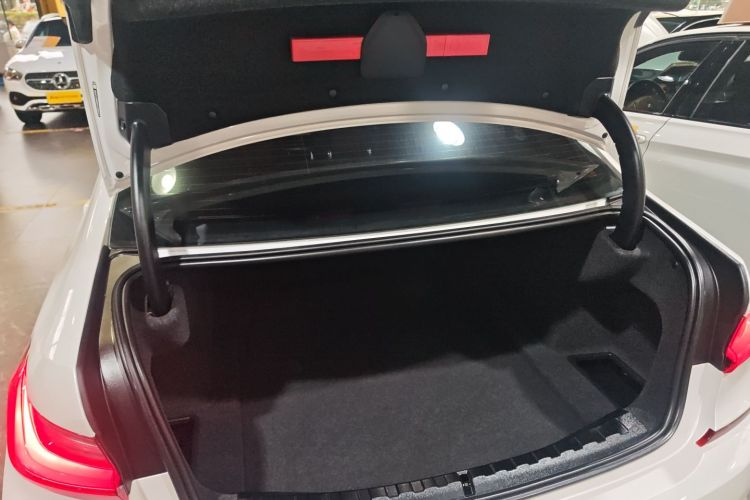 宝马3系 2022款 325Li M运动套装局部细节23