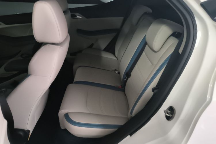 比亚迪 元Pro 2023款 401KM豪华型中控内饰21