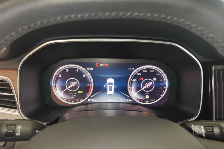 红旗HS7 2022款 2.0T DCT两驱智联旗享版 五座中控内饰14