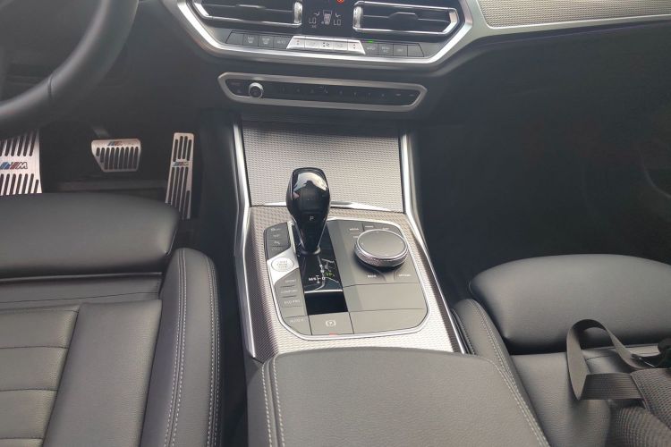 宝马3系 2020款 改款 325Li M运动曜夜套装中控内饰18