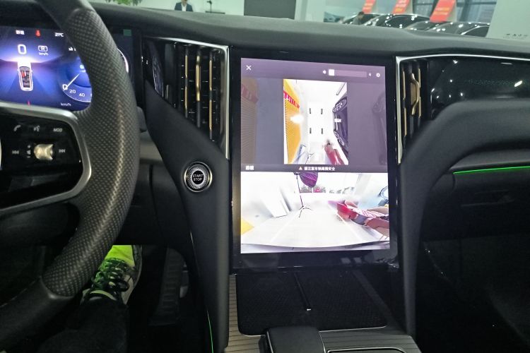 红旗HS7 PHEV 2024款 2.0T PHEV 四驱旗畅版 6座中控内饰16