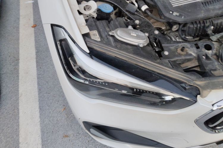 宝马X1 2020款 sDrive20Li 尊享型车身外观8