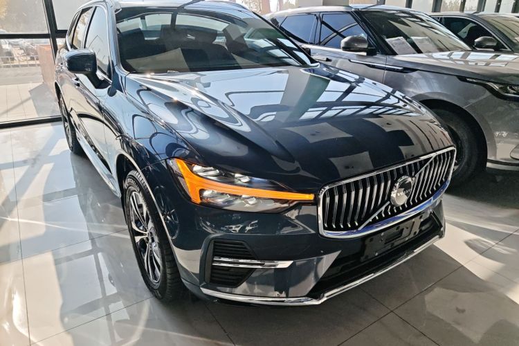 沃尔沃XC60 2023款 B5 四驱智逸豪华版车身外观3