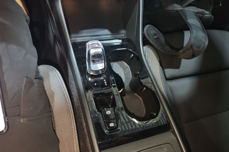 沃尔沃XC40 2023款 B3 智远豪华版局部细节18