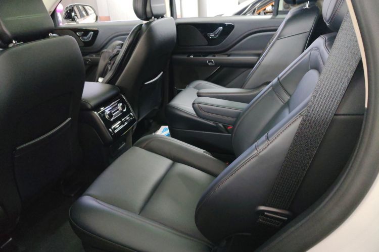 林肯 飞行家 2022款 3.0T V6 四驱尊享版中控内饰21