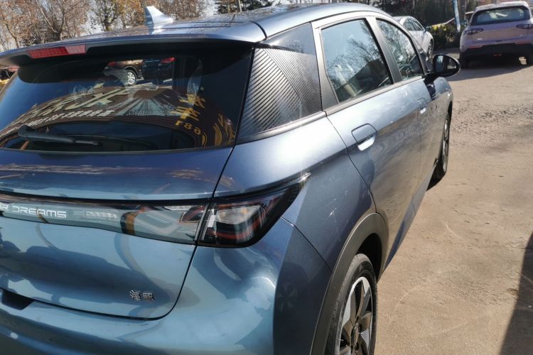 比亚迪 海豚 2025款 420km 自由版车身外观9