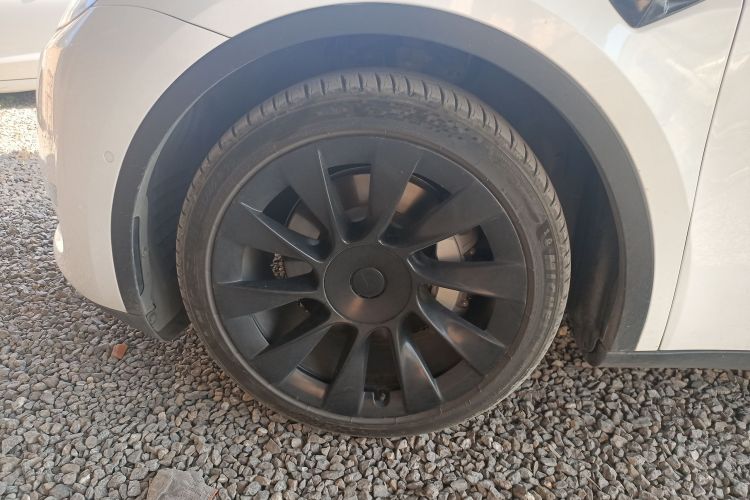 特斯拉 Model Y 2021款 长续航全轮驱动版车身外观6007