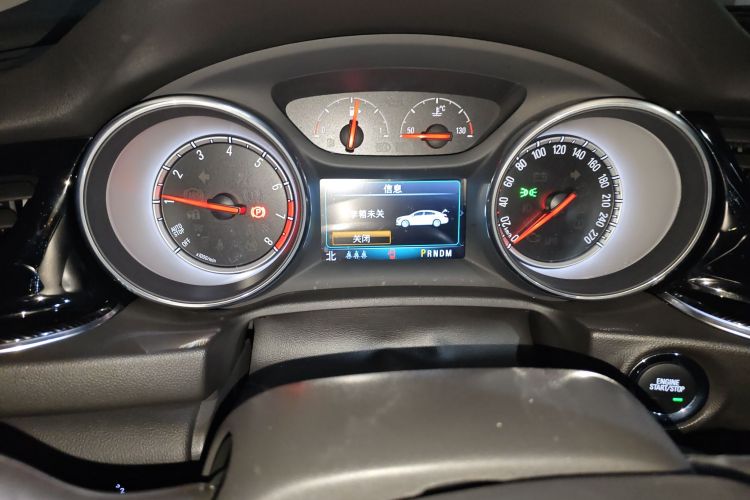 别克 君威 2019款 20T 精英型 国VI中控内饰14