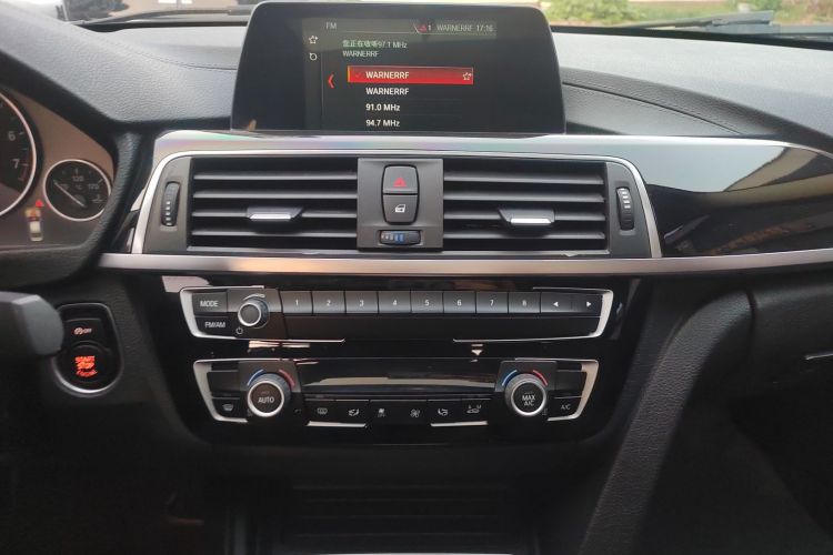 宝马3系 2018款 320Li 时尚型中控内饰16